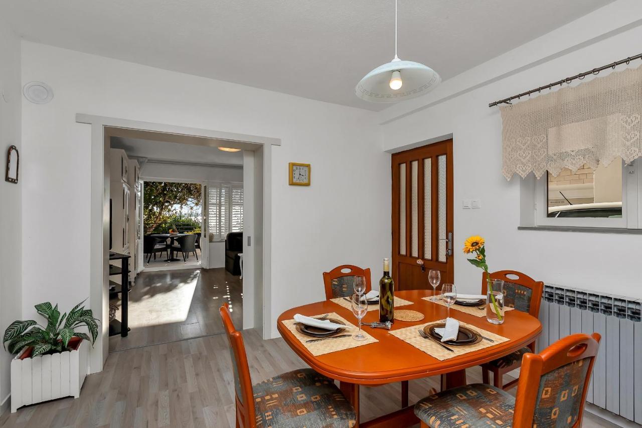 Apartments And Rooms By The Sea Baska Voda, Makarska - 2578 エクステリア 写真