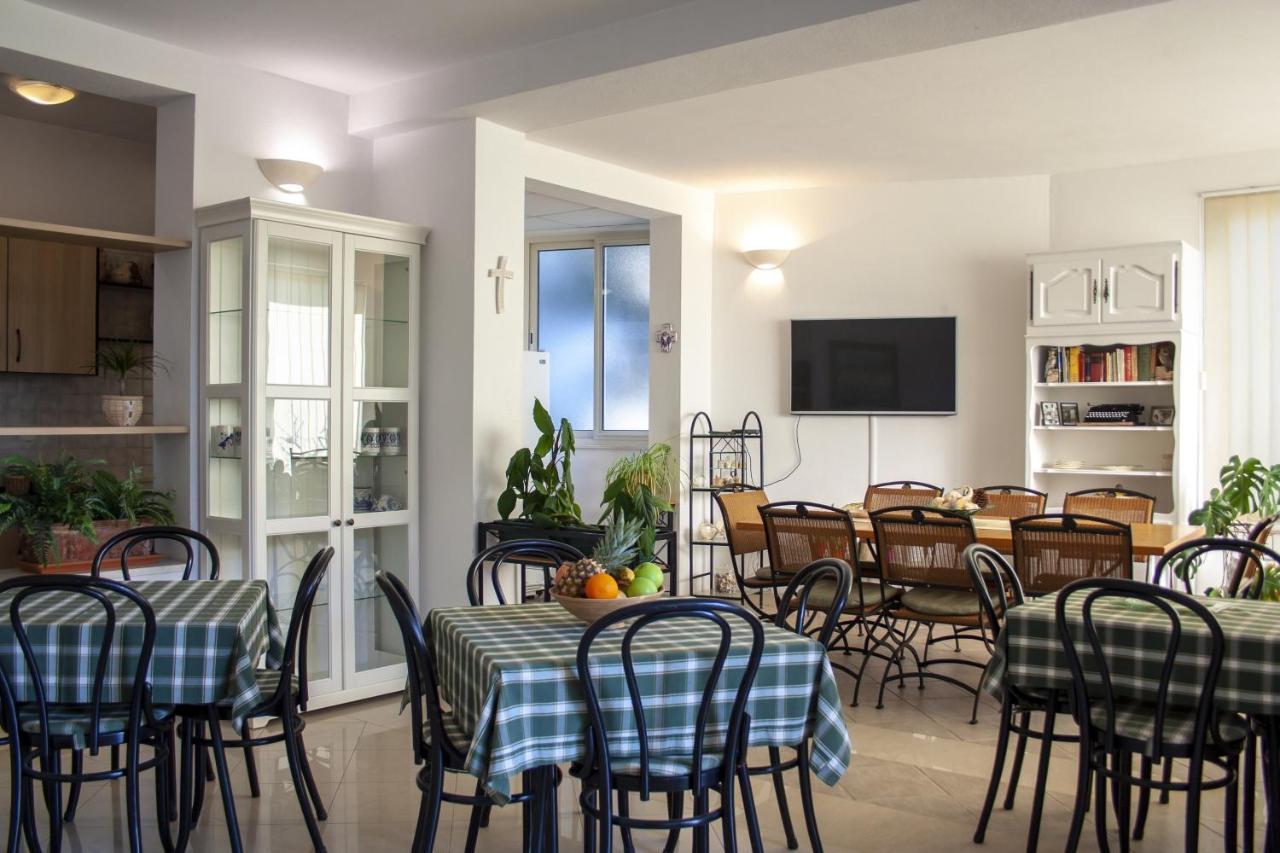 Apartments And Rooms By The Sea Baska Voda, Makarska - 2578 エクステリア 写真