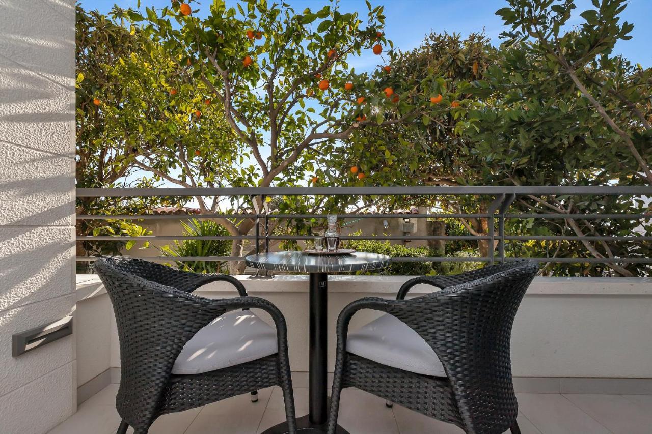 Apartments And Rooms By The Sea Baska Voda, Makarska - 2578 エクステリア 写真