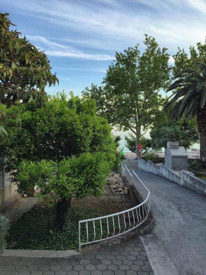 Apartments And Rooms By The Sea Baska Voda, Makarska - 2578 エクステリア 写真