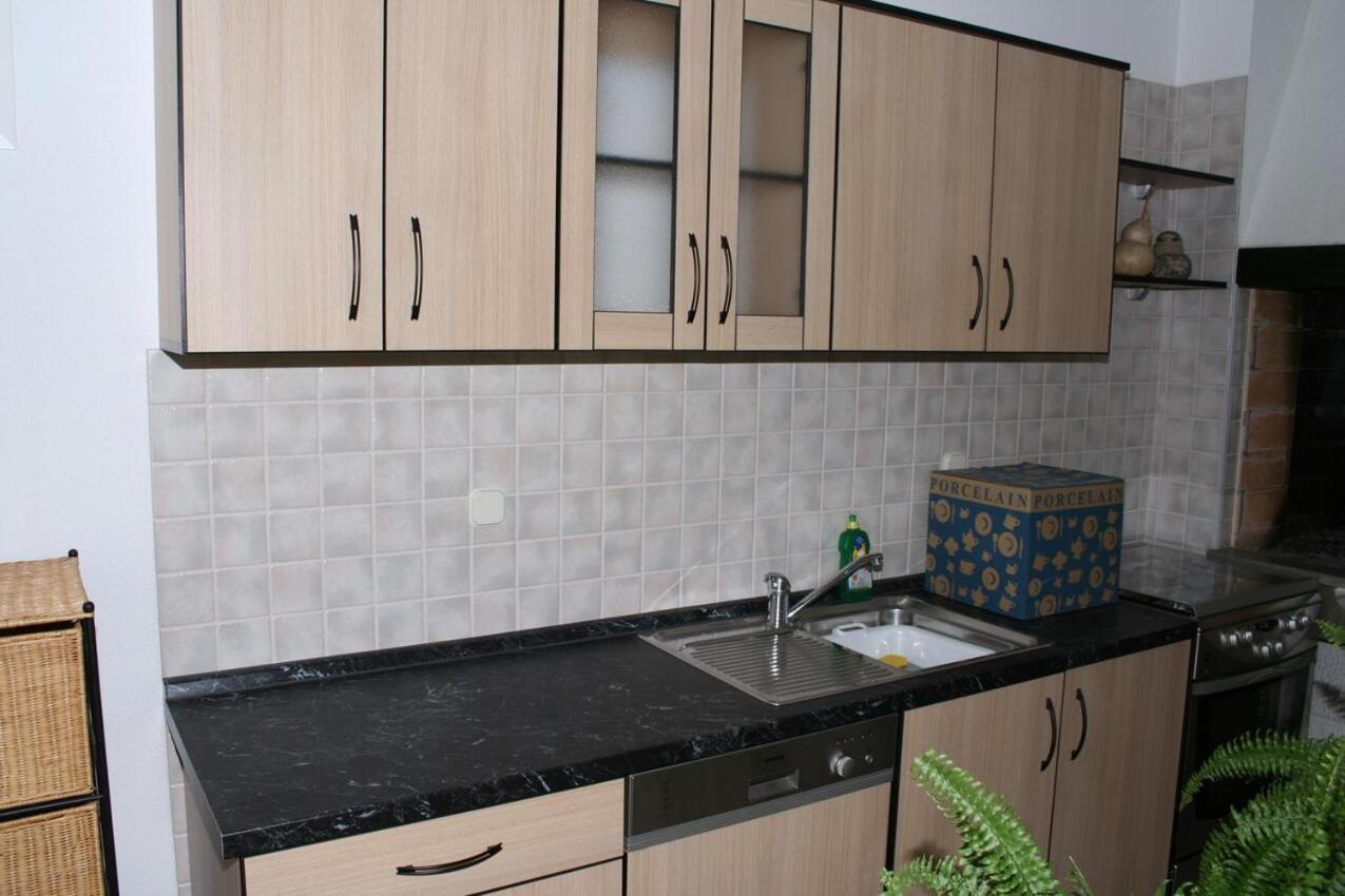 Apartments And Rooms By The Sea Baska Voda, Makarska - 2578 エクステリア 写真