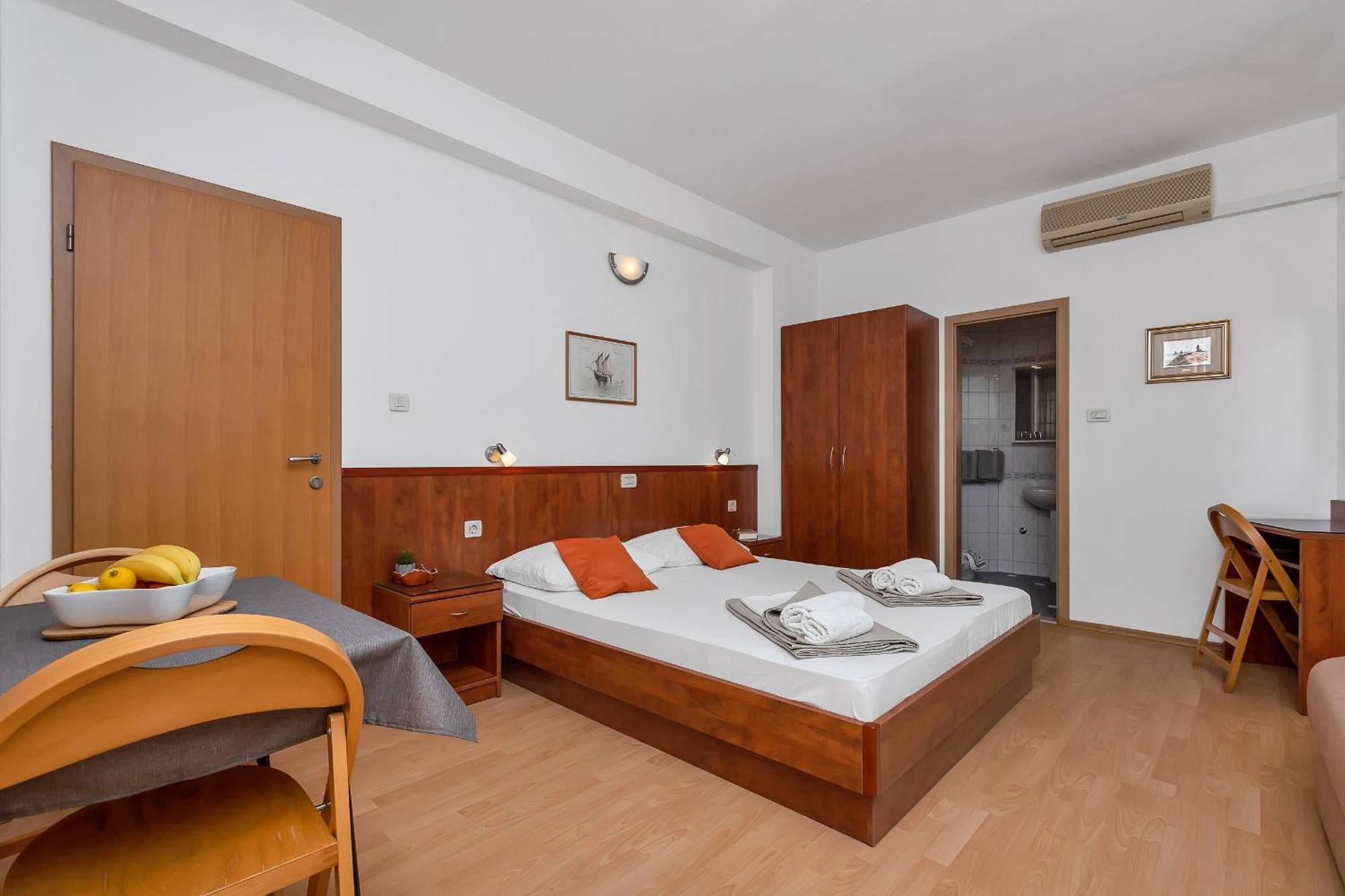 Apartments And Rooms By The Sea Baska Voda, Makarska - 2578 部屋 写真