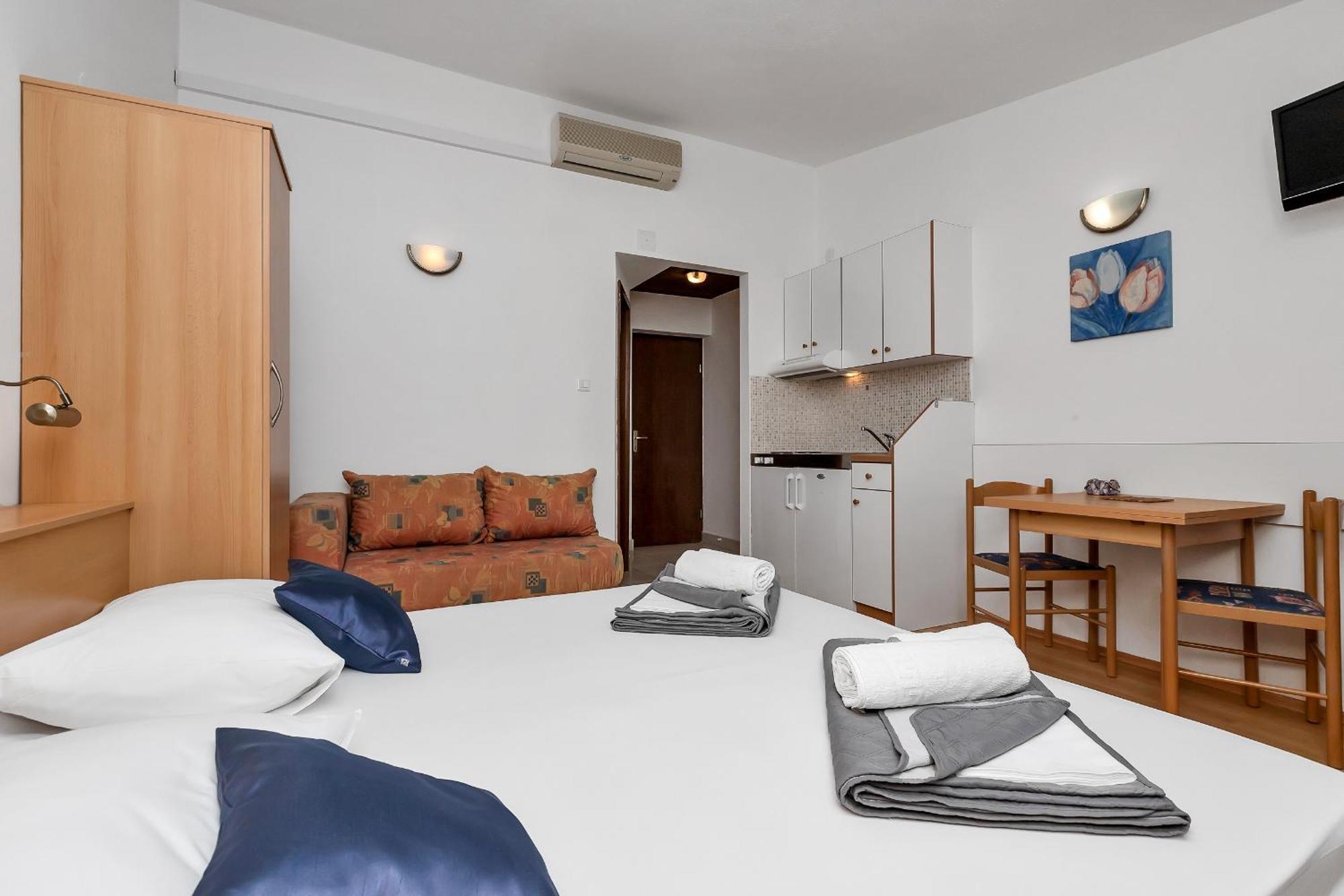 Apartments And Rooms By The Sea Baska Voda, Makarska - 2578 部屋 写真