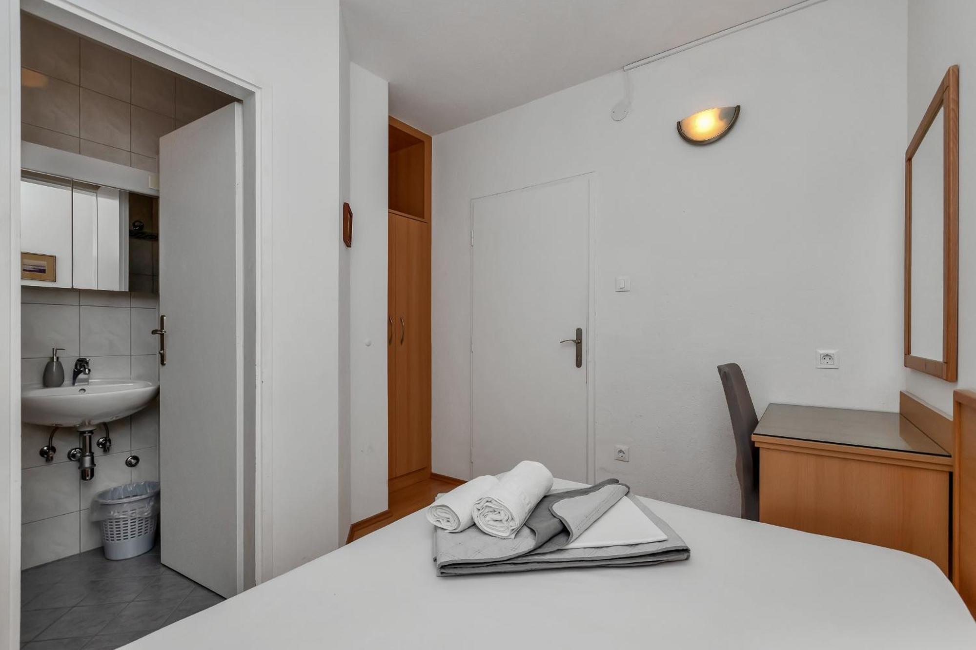 Apartments And Rooms By The Sea Baska Voda, Makarska - 2578 部屋 写真